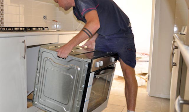 Instalación horno de cocina